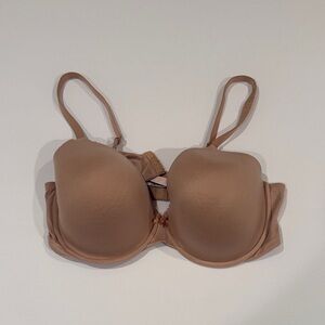 Elegant Victoria Secret Tan Underwire Bra Size 42DD